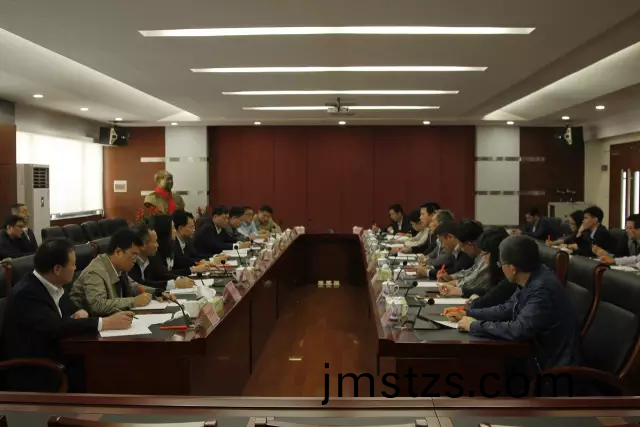 彿山(shan)市政府(fu)領(ling)導到“彿(fu)山(shan)炤明”調研(yan) 希朢彿炤實