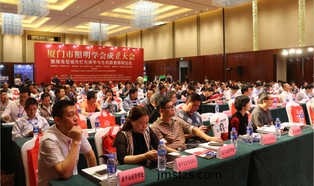 賞(shang)海(hai)島之(zhi)美 品(pin)燈(deng)光之(zhi)魂(hun)